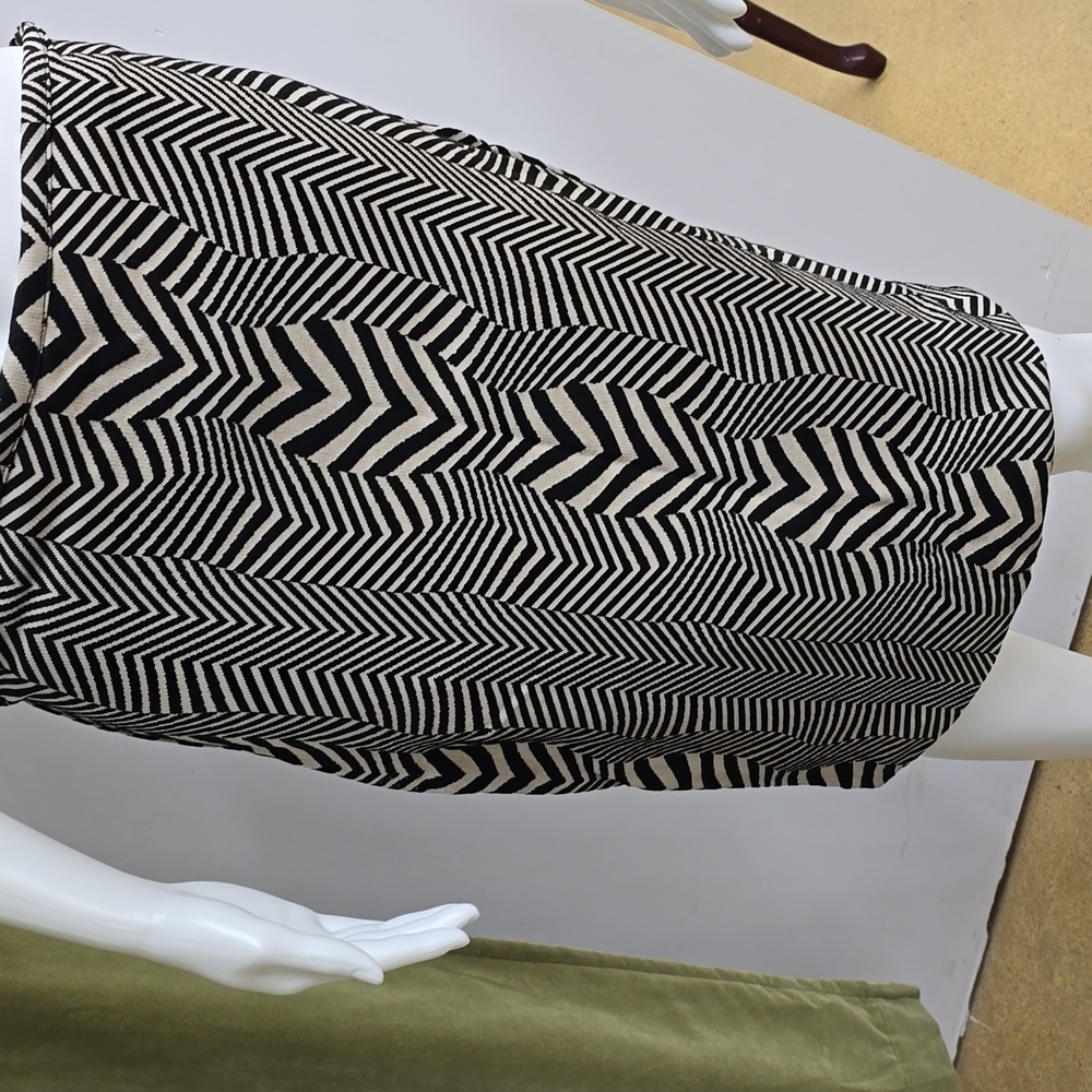 Artelier Nicole Miller Zig Zag Pattern Chevron Knit Pencil Skirt Size Large